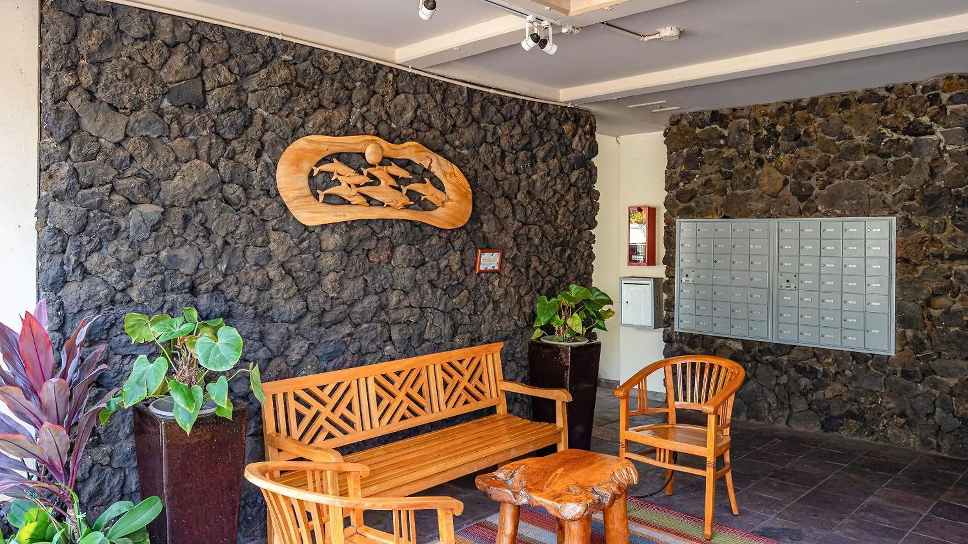 Kamaole Beach Royale 409 - Commanding Ocean Views Kihei 0*,